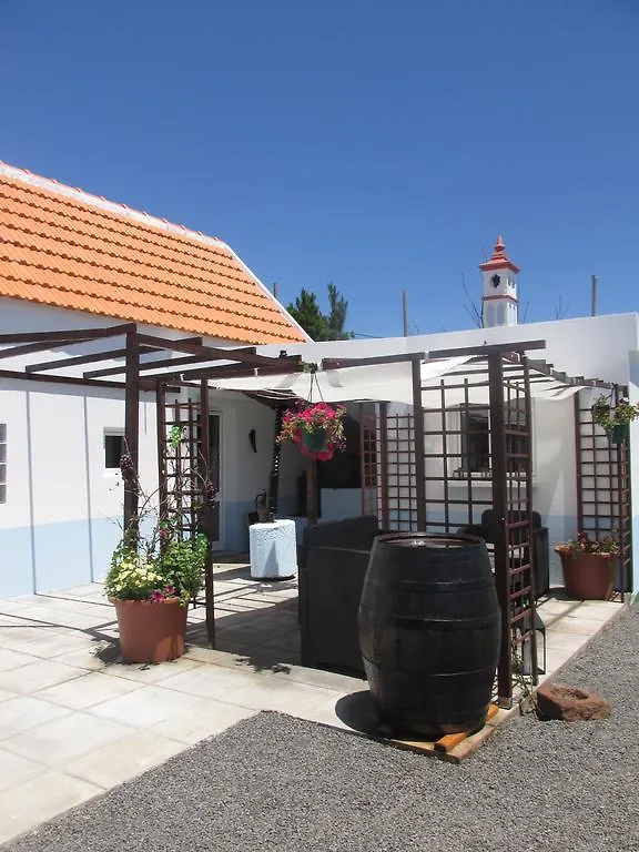 Casa Formiga Holiday home Faja da Ovelha 0*,  Portugal