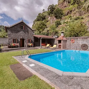 Casa Da Pedra By Amazing Madeira Hébergement de vacances