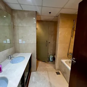 Marina Quays North Aparthotel Dubai